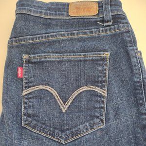 Levi's Mid Rise Skinny - Size 14S/C